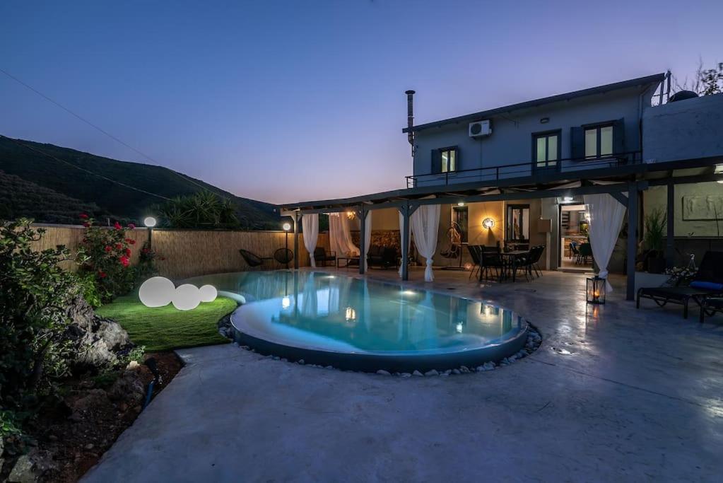 فيلا Casa Del Miele, Private Pool, Bbq, Mountain View. Alikianos المظهر الخارجي الصورة
